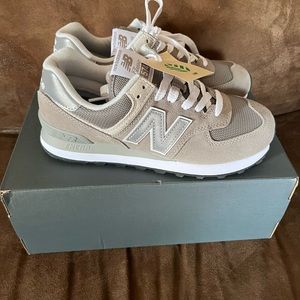 New Balance Sneakers